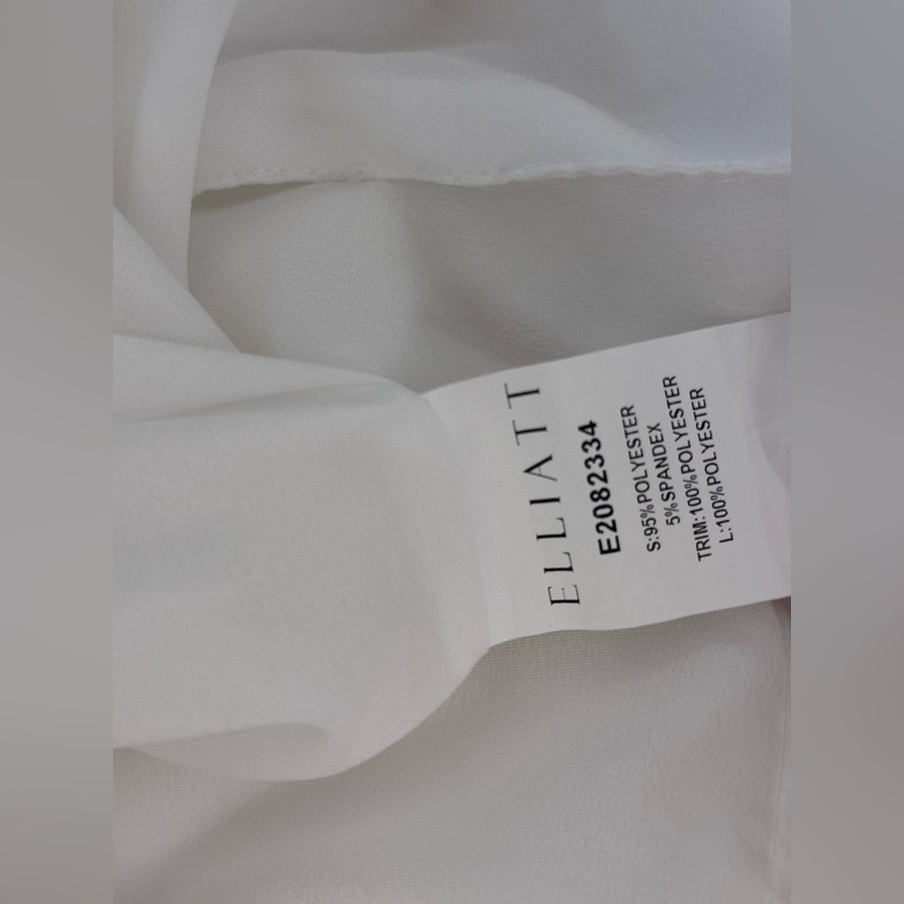 Elliatt Trompe Dress in ivory white mini flower wedding bridal bachelorette - Picture 8 of 13